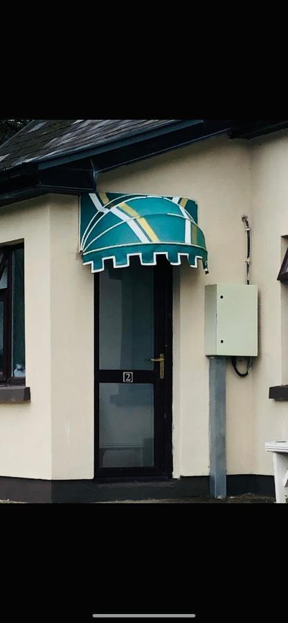 Townhouse Leenane Лийнан Екстериор снимка