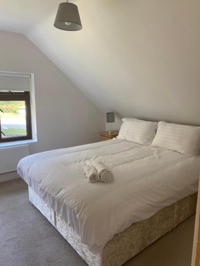 Townhouse Leenane Лийнан Екстериор снимка